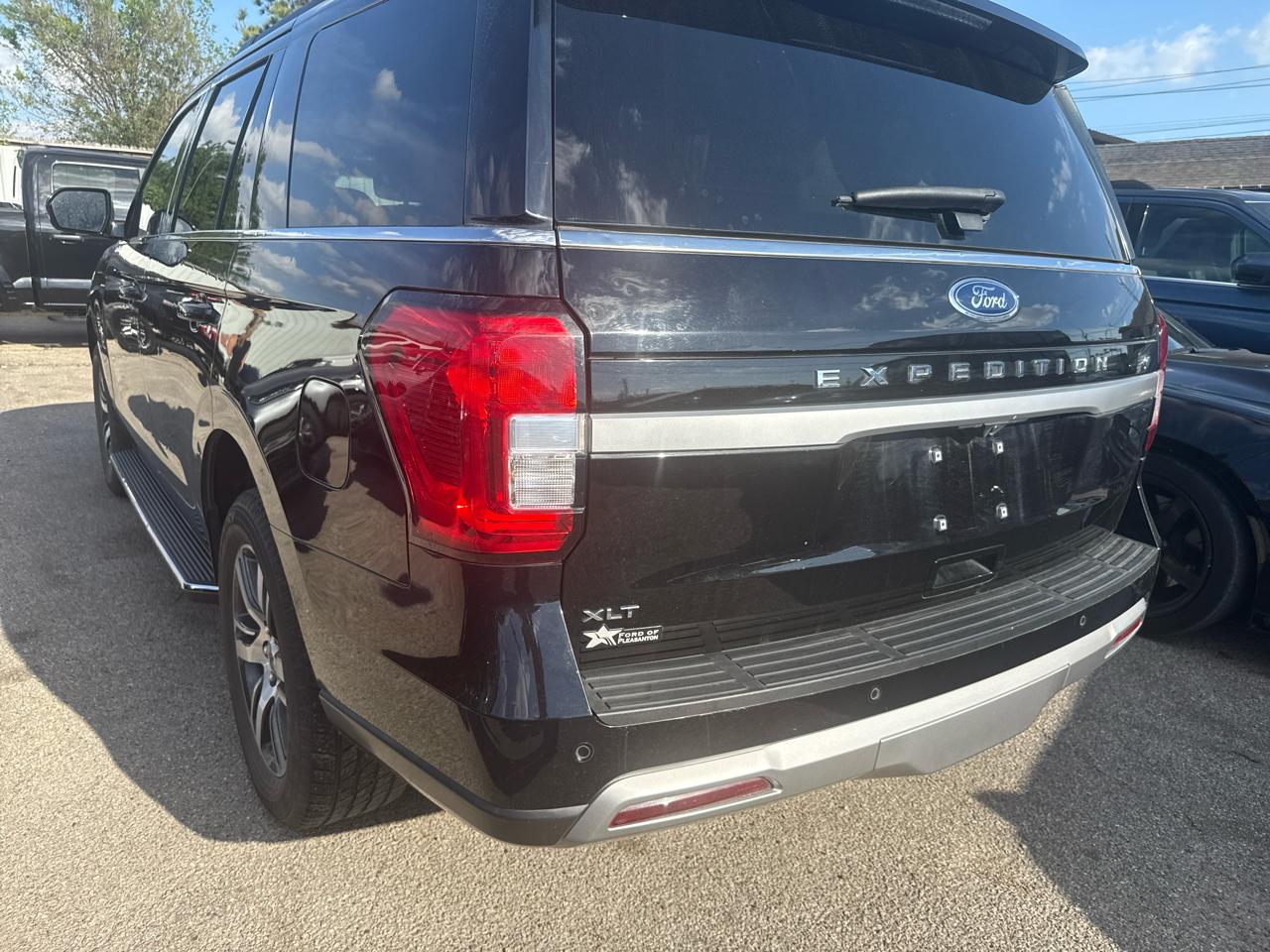 Ford Expedition XLT 4x2 2023