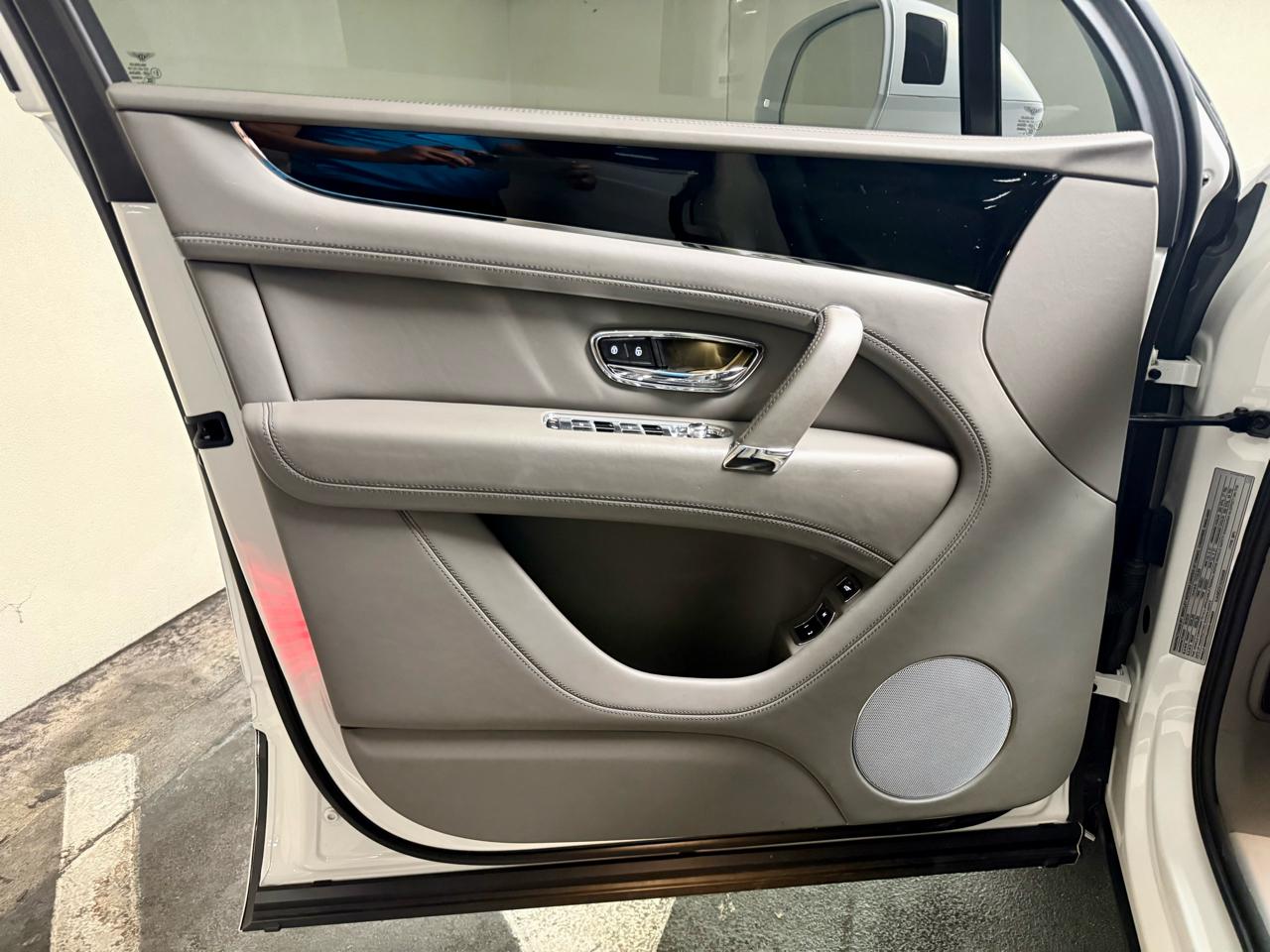 Bentley Bentayga V8 AWD 2019