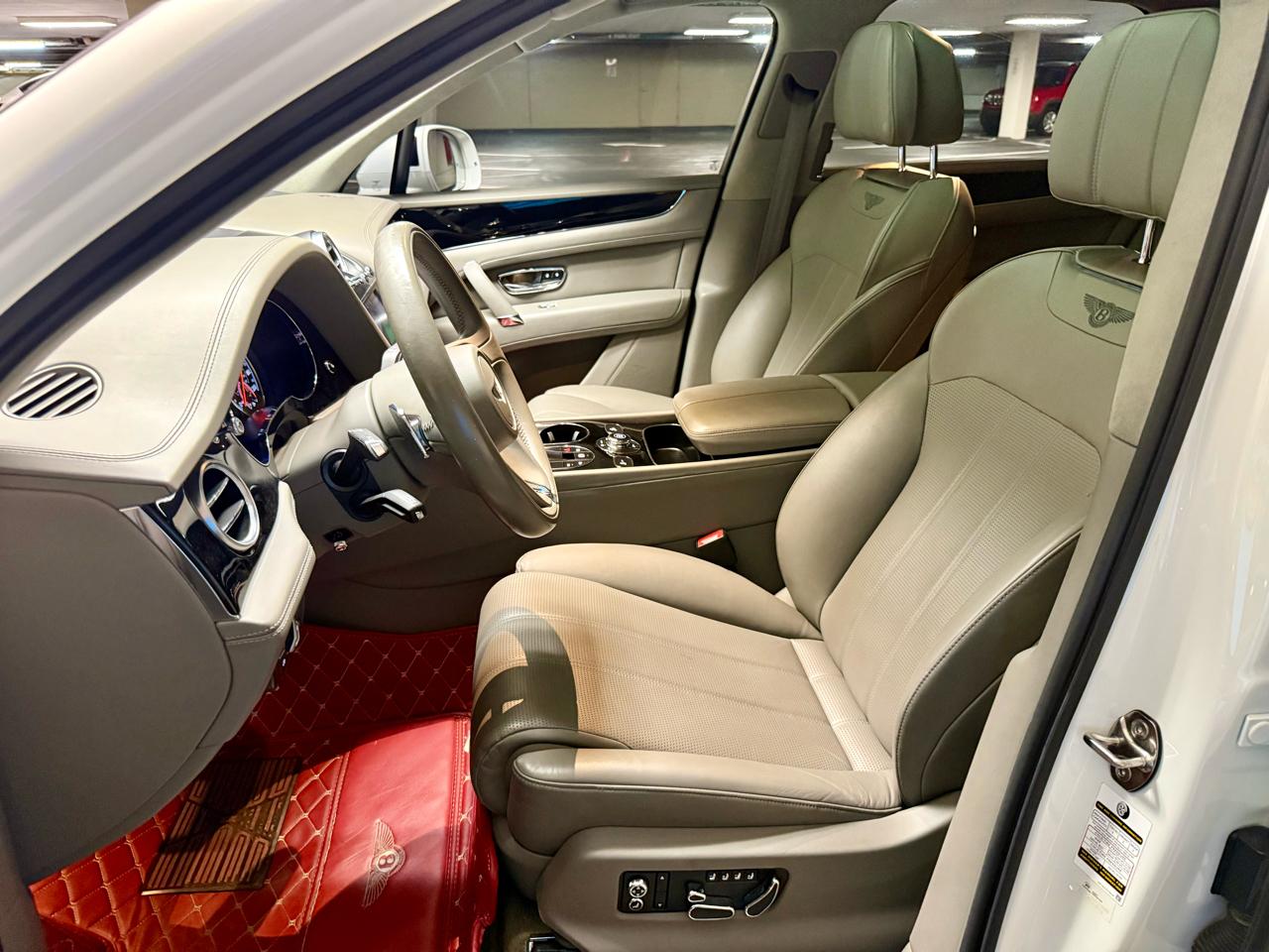 Bentley Bentayga V8 AWD 2019