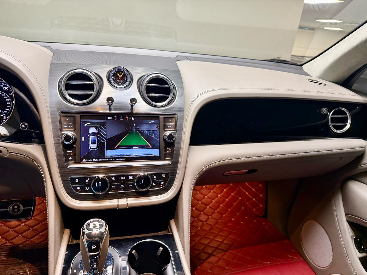 Bentley Bentayga V8 AWD 2019