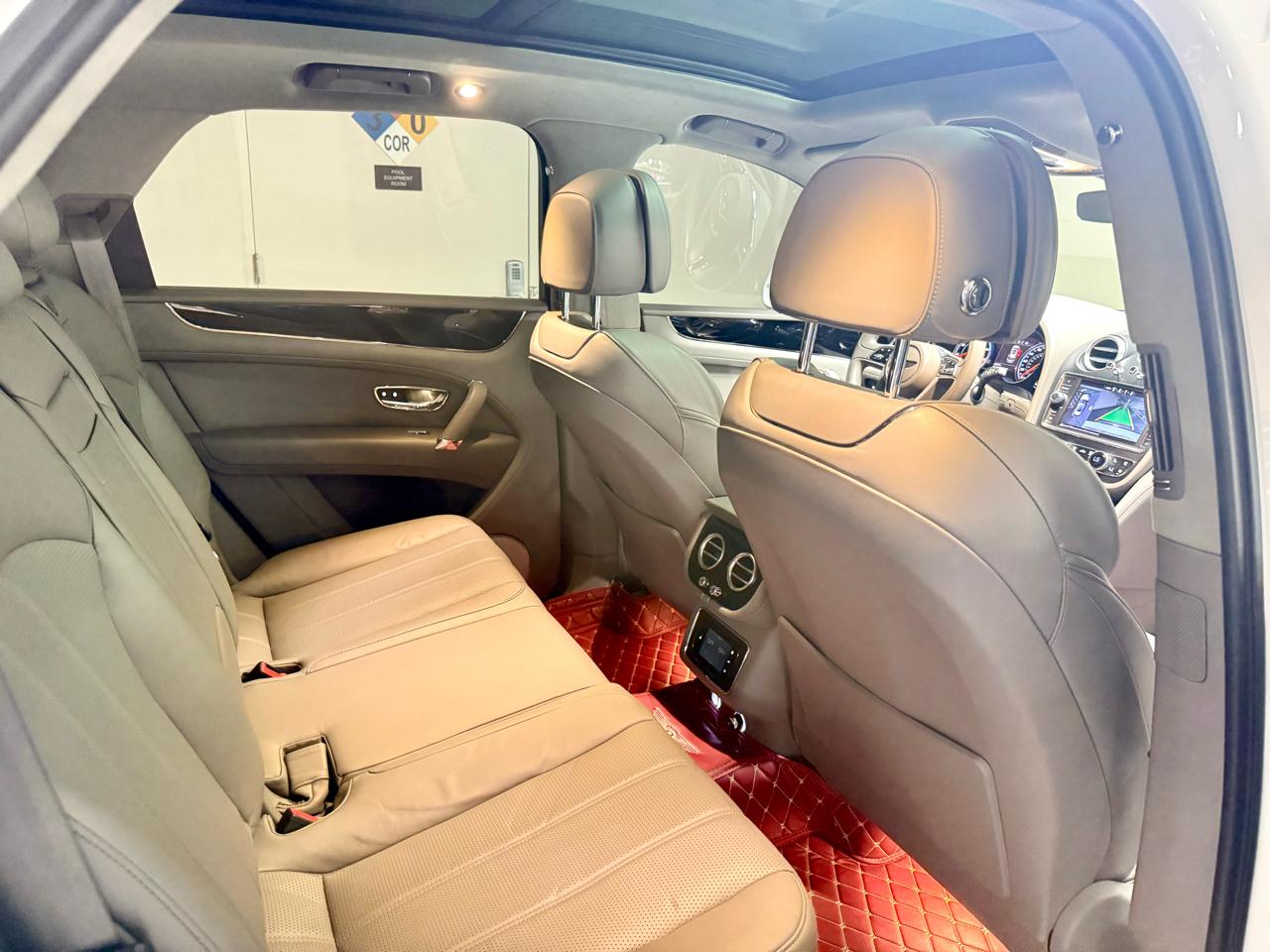 Bentley Bentayga V8 AWD 2019