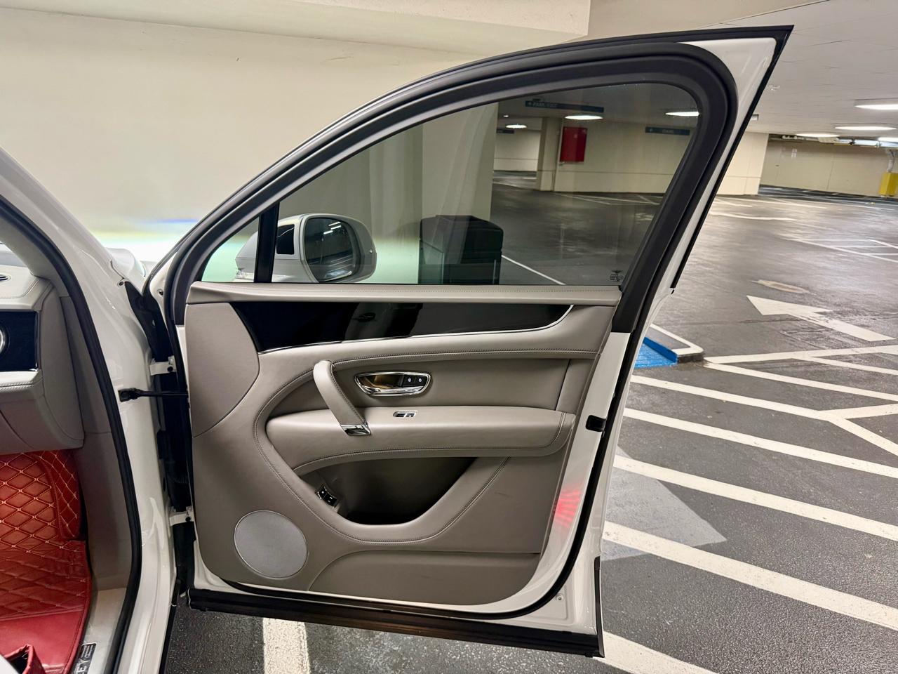 Bentley Bentayga V8 AWD 2019