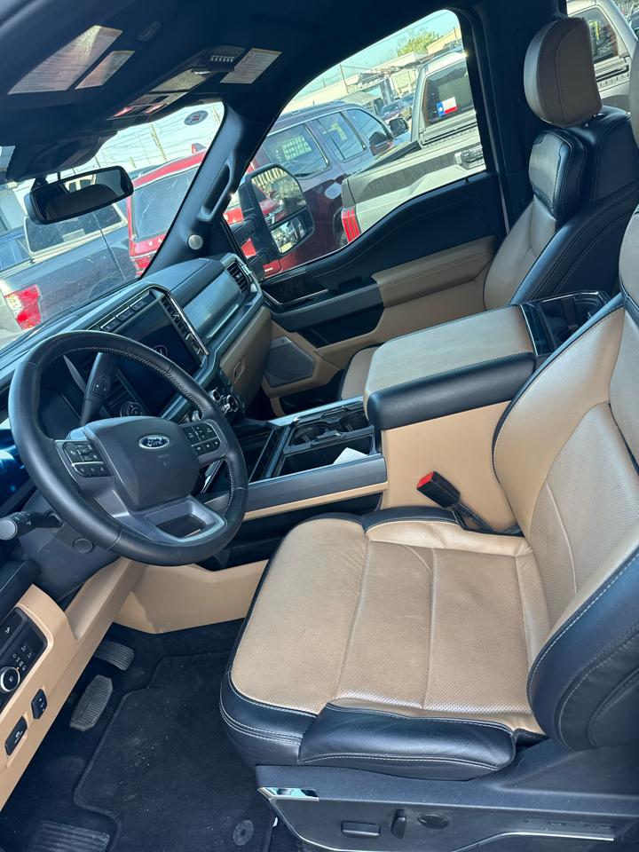 Ford Super Duty F-250 SRW King Ranch 4WD Crew Cab 8' Box 2024