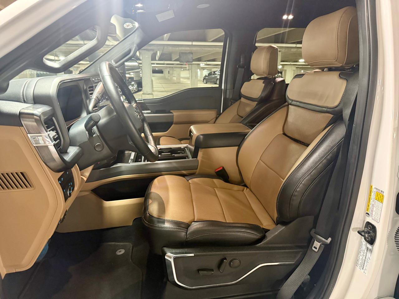 Ford Super Duty F-250 SRW Lariat 4WD Crew Cab 8' Box 2024