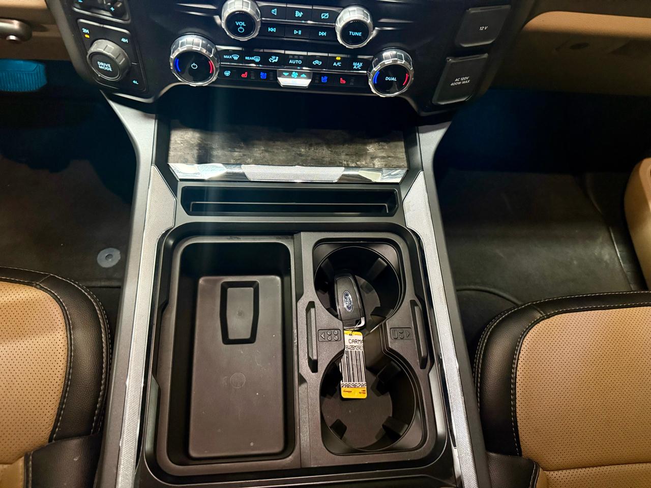 Ford Super Duty F-250 SRW Lariat 4WD Crew Cab 8' Box 2024