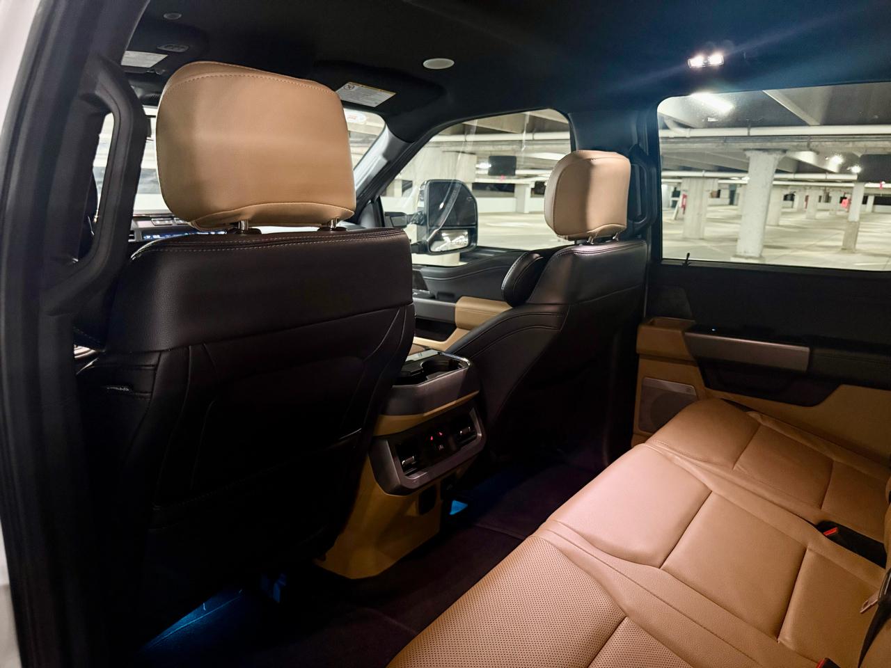 Ford Super Duty F-250 SRW Lariat 4WD Crew Cab 8' Box 2024