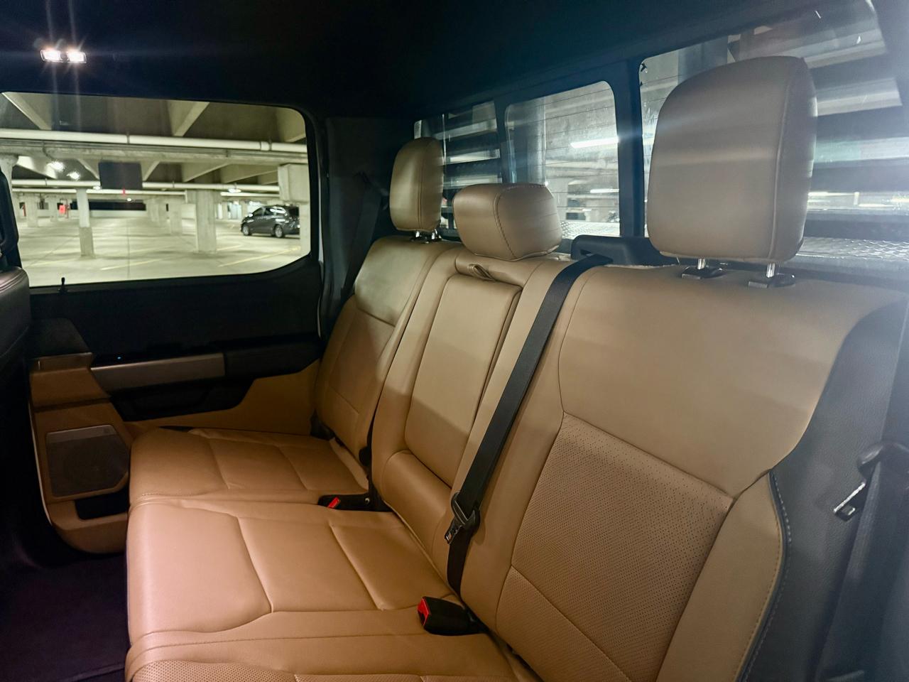 Ford Super Duty F-250 SRW Lariat 4WD Crew Cab 8' Box 2024