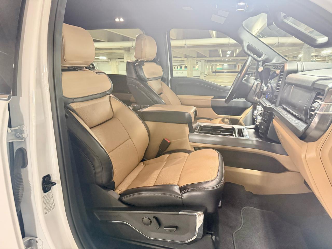 Ford Super Duty F-250 SRW Lariat 4WD Crew Cab 8' Box 2024