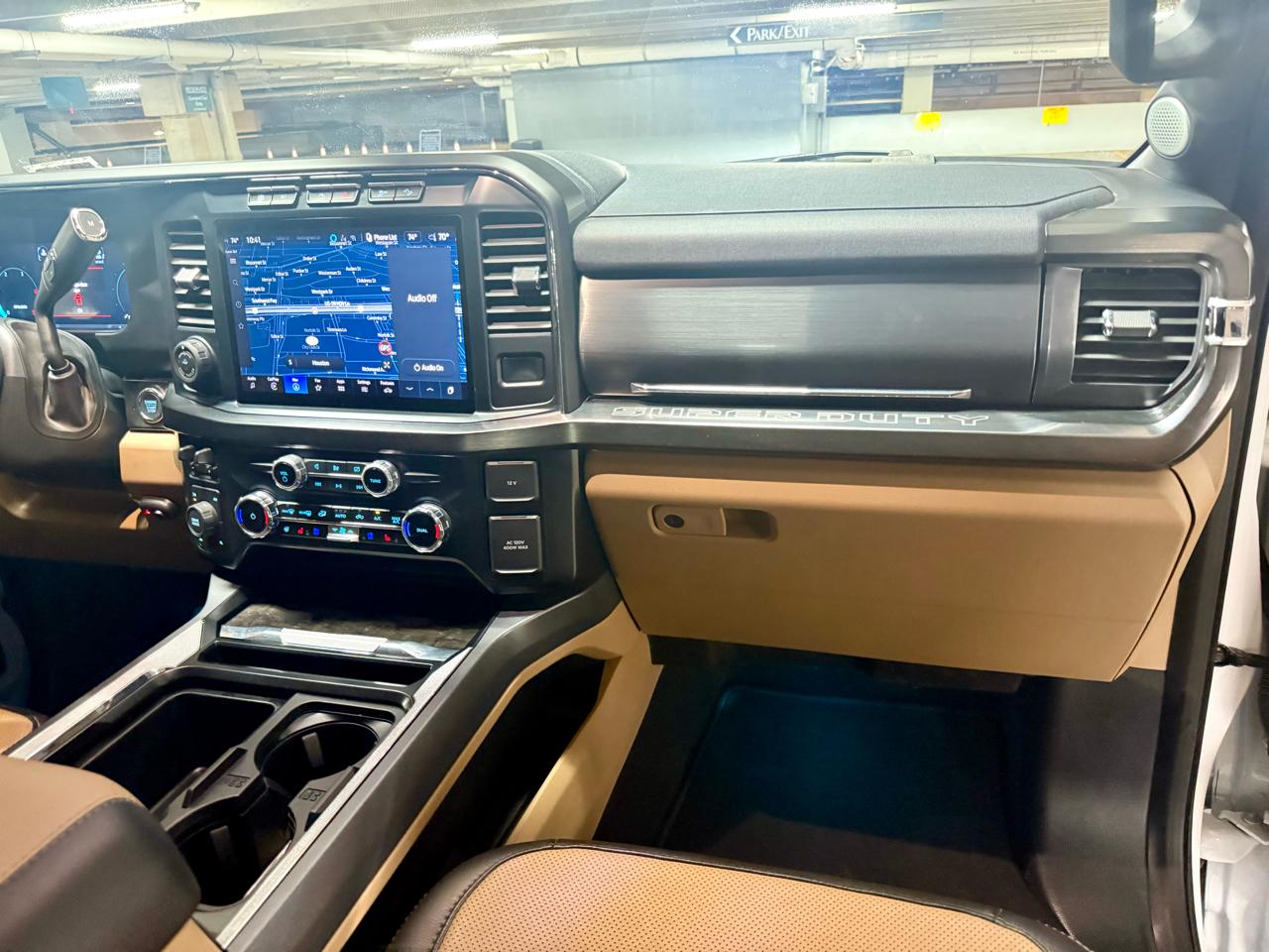 Ford Super Duty F-250 SRW Lariat 4WD Crew Cab 8' Box 2024