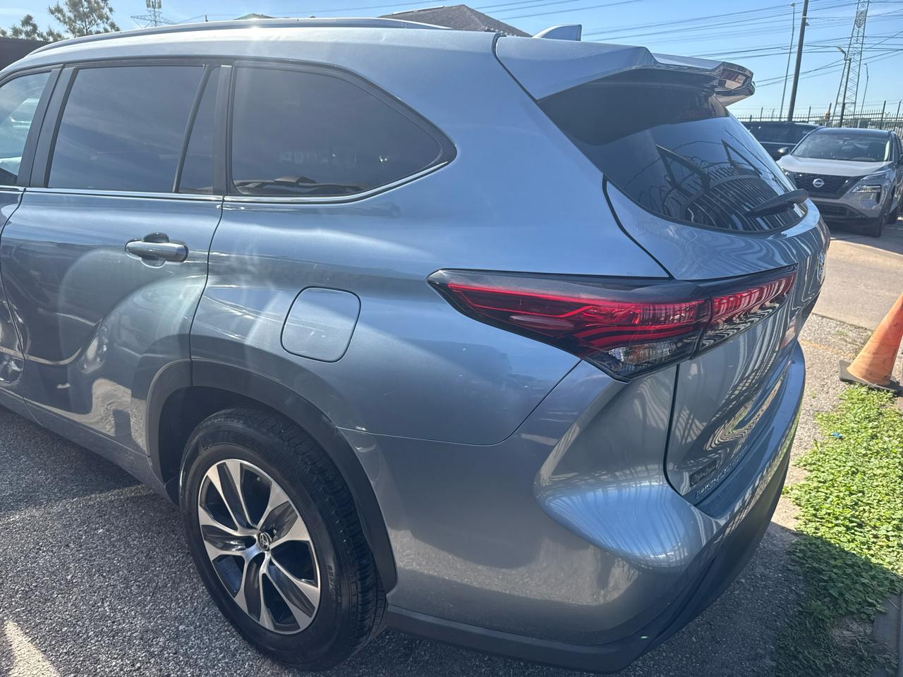 Toyota Highlander Platinum FWD (Natl) 2023