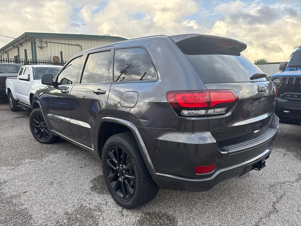 Jeep Grand Cherokee Laredo X 4x4 2021