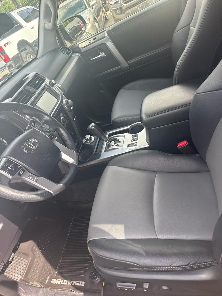 Toyota 4Runner TRD Off Road Premium 4WD (Natl) 2019