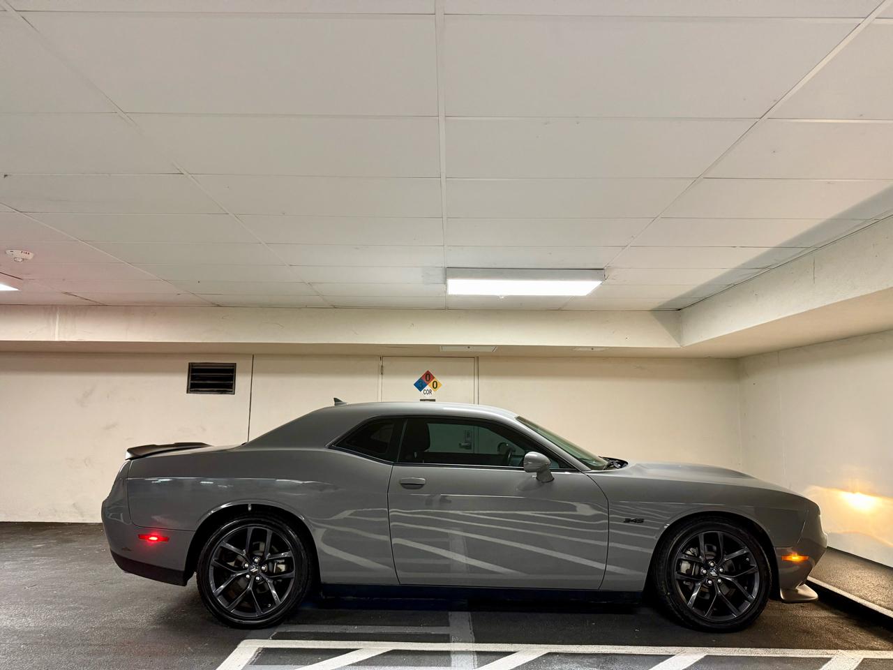 Dodge Challenger R/T RWD 2023