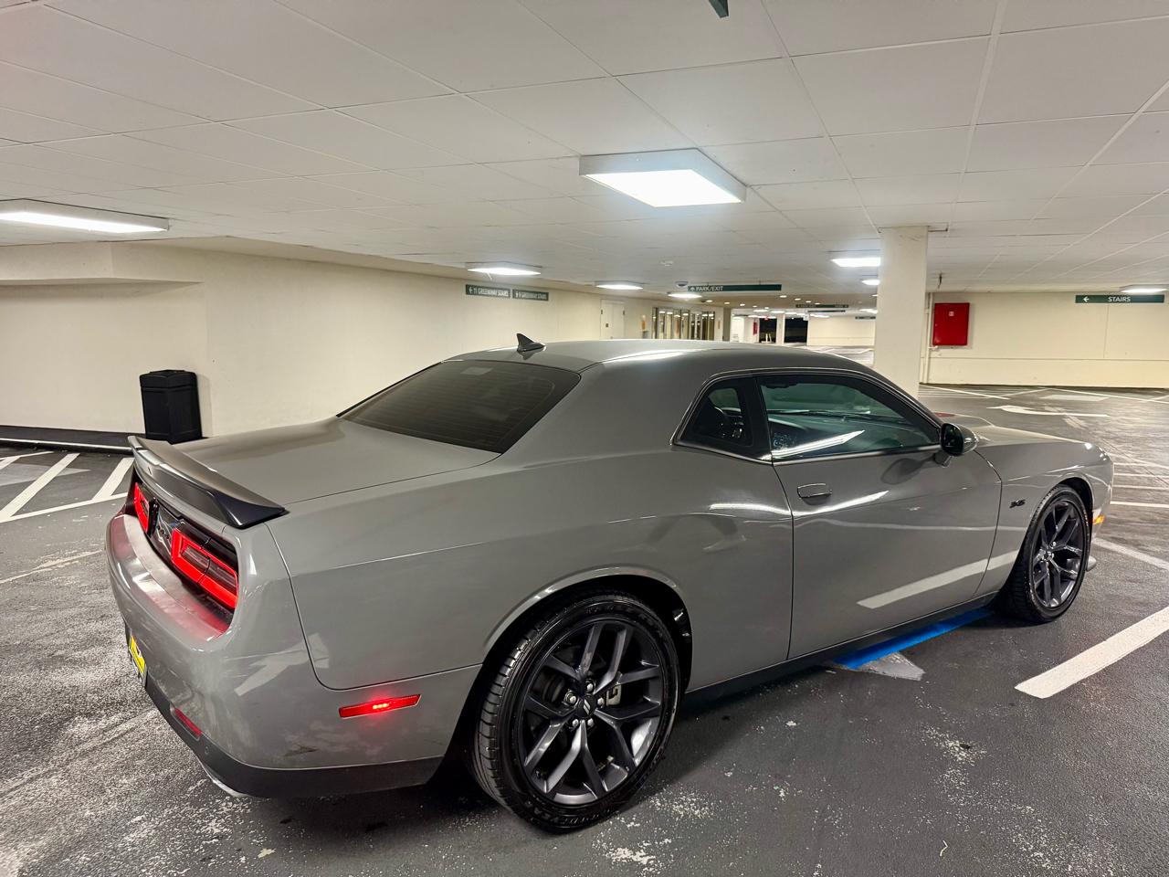 Dodge Challenger R/T RWD 2023