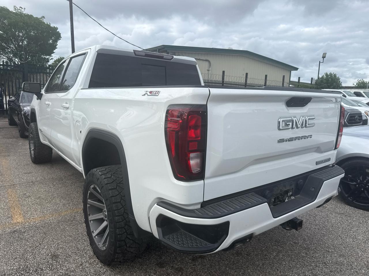 GMC Sierra 1500 4WD Crew Cab 147" Elevation w/3SB 2021