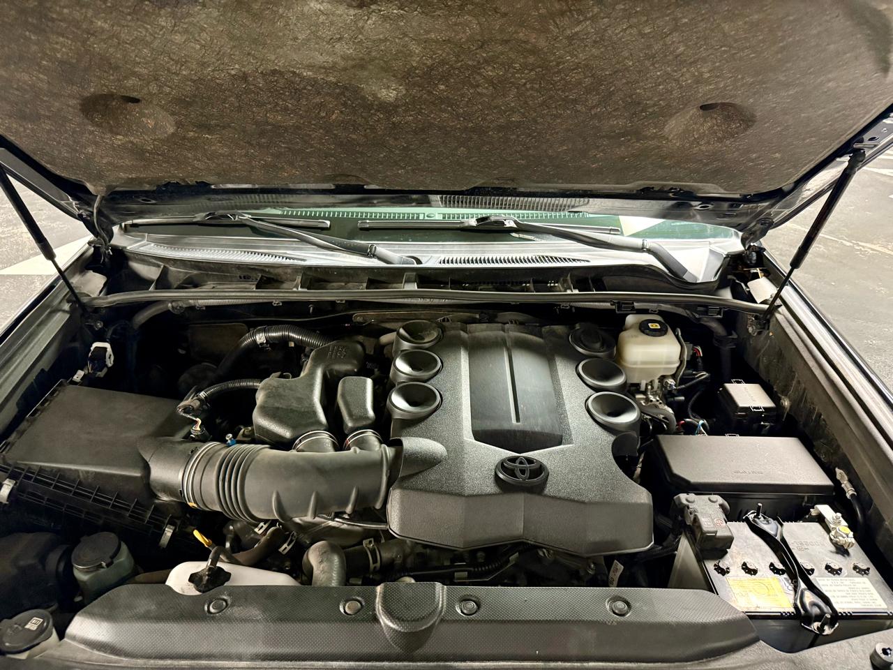 Toyota 4Runner Venture 4WD (Natl) 2021