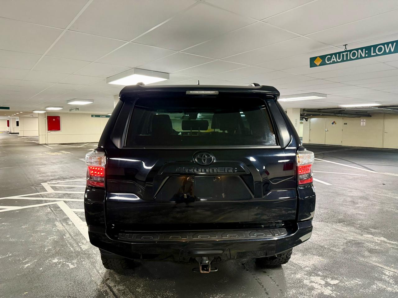 Toyota 4Runner Venture 4WD (Natl) 2021