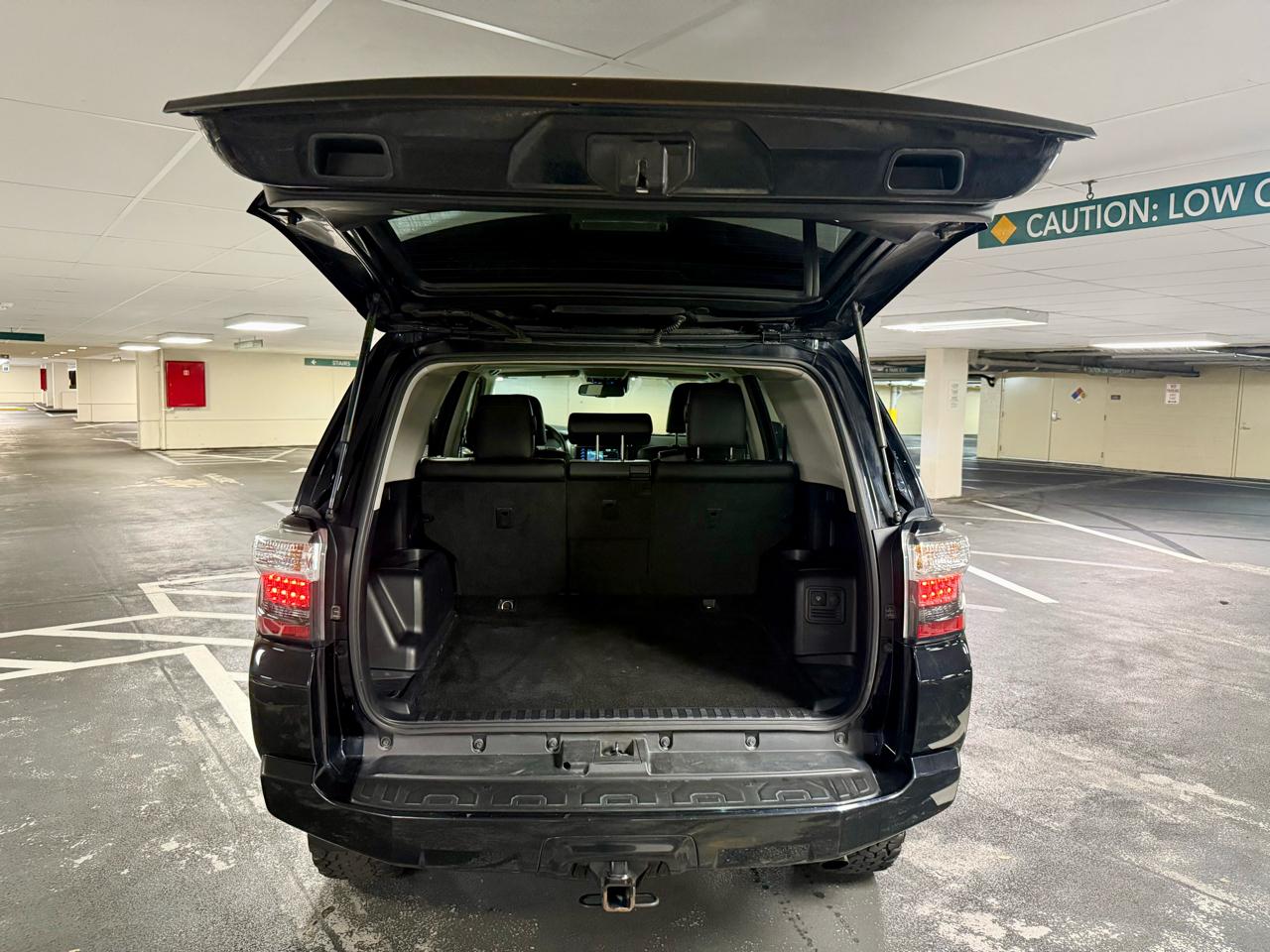 Toyota 4Runner Venture 4WD (Natl) 2021