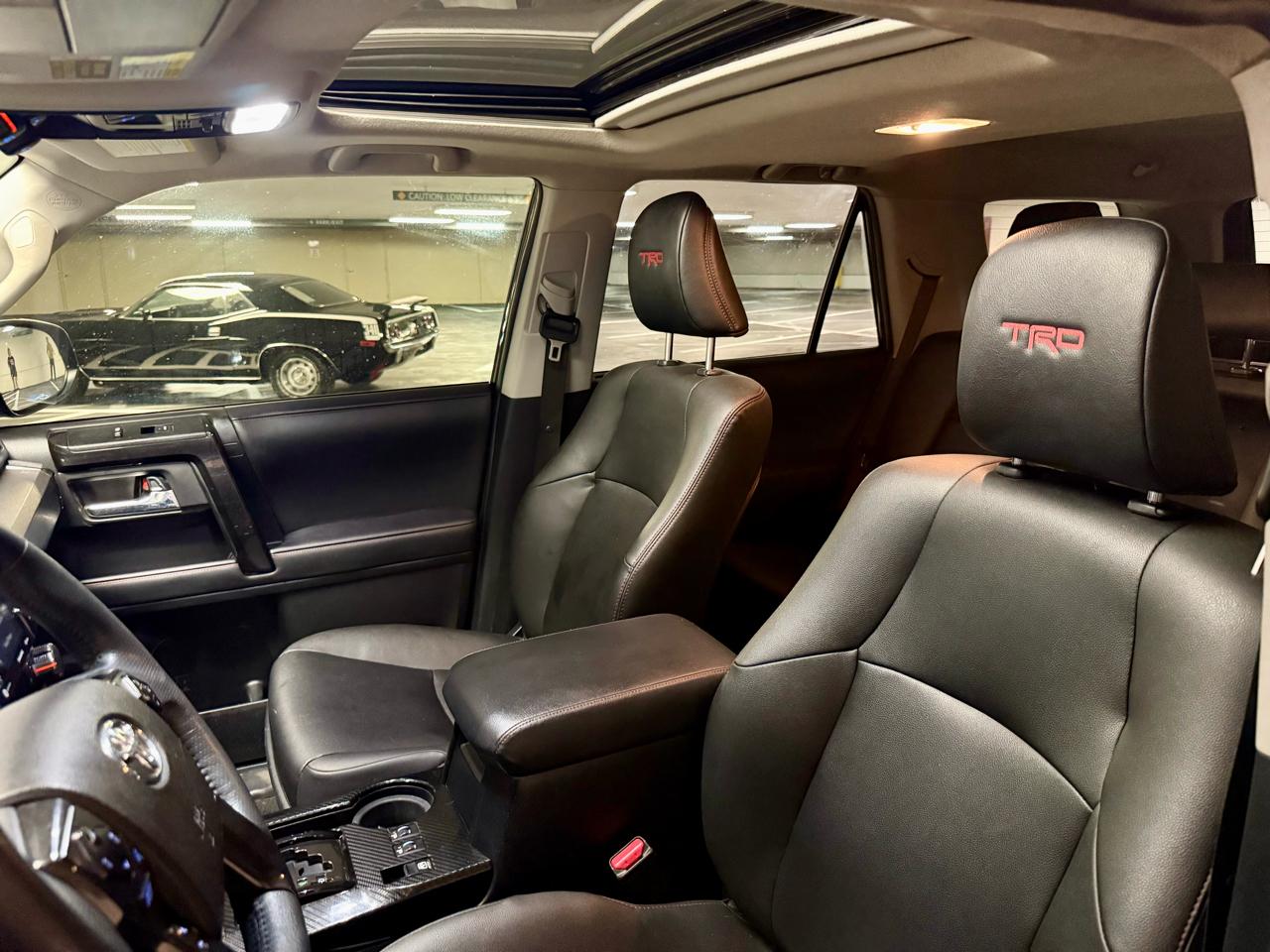 Toyota 4Runner Venture 4WD (Natl) 2021