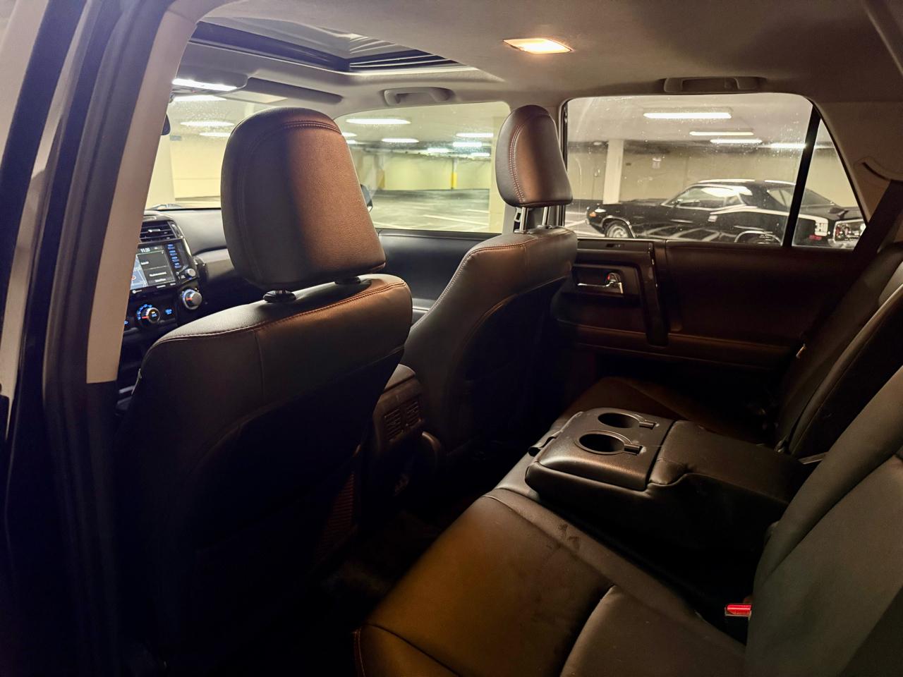 Toyota 4Runner Venture 4WD (Natl) 2021