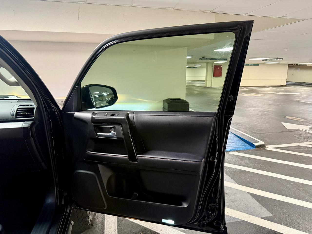 Toyota 4Runner Venture 4WD (Natl) 2021