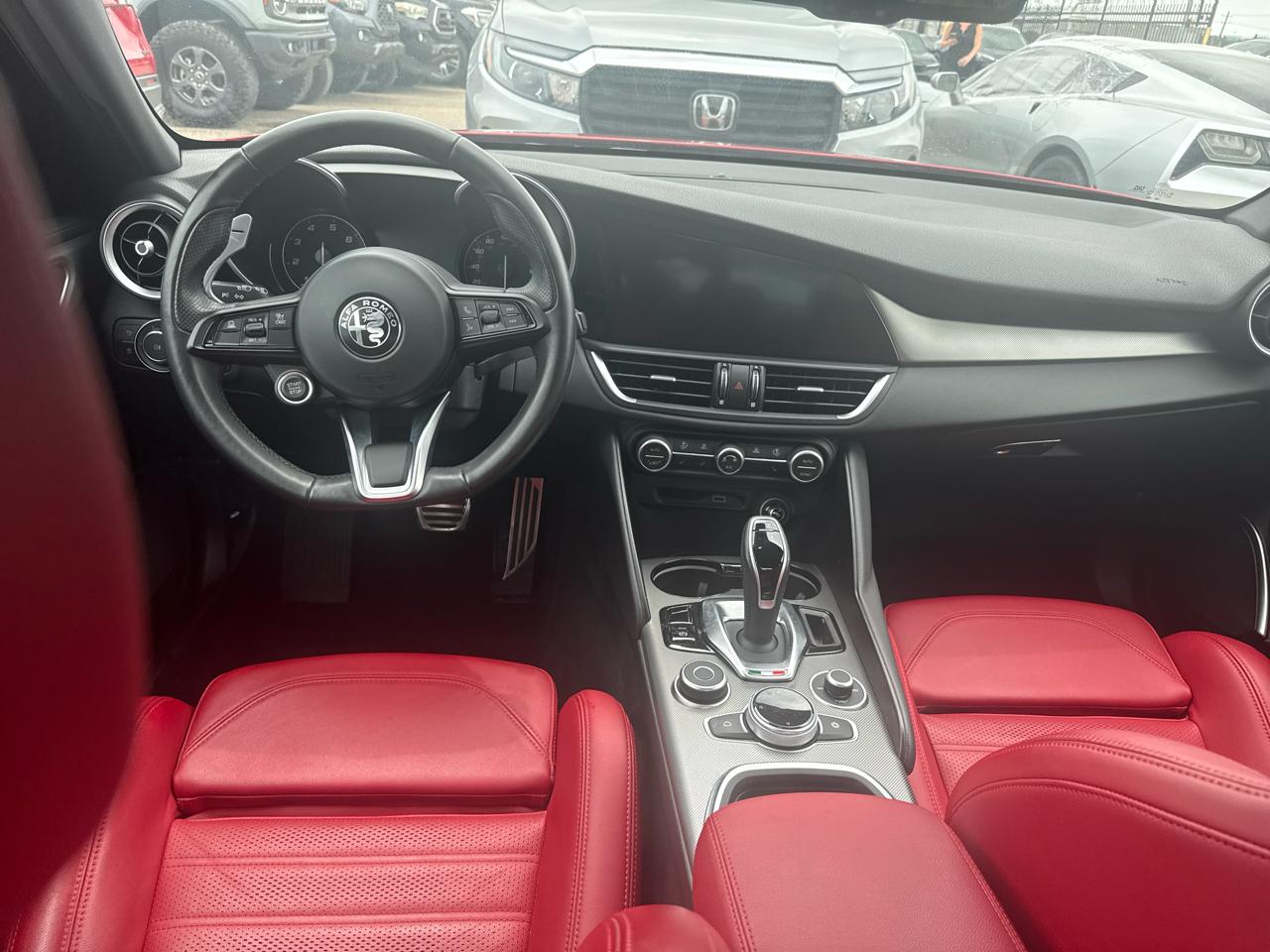 Alfa Romeo Giulia Veloce RWD 2023