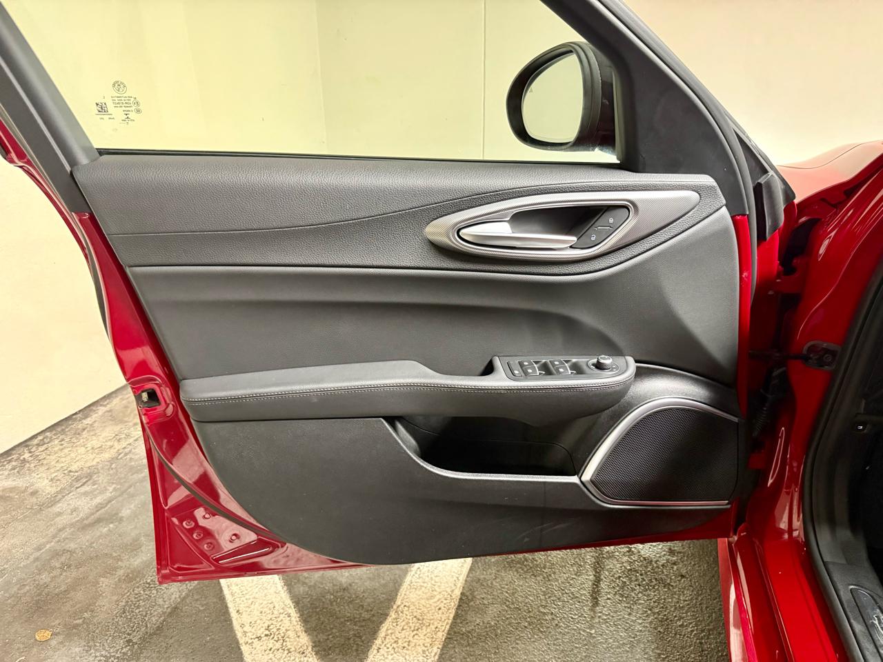 Alfa Romeo Giulia Veloce RWD 2023