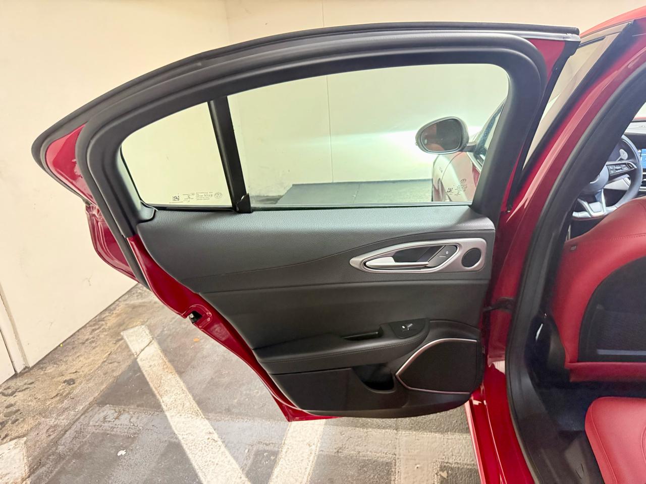 Alfa Romeo Giulia Veloce RWD 2023