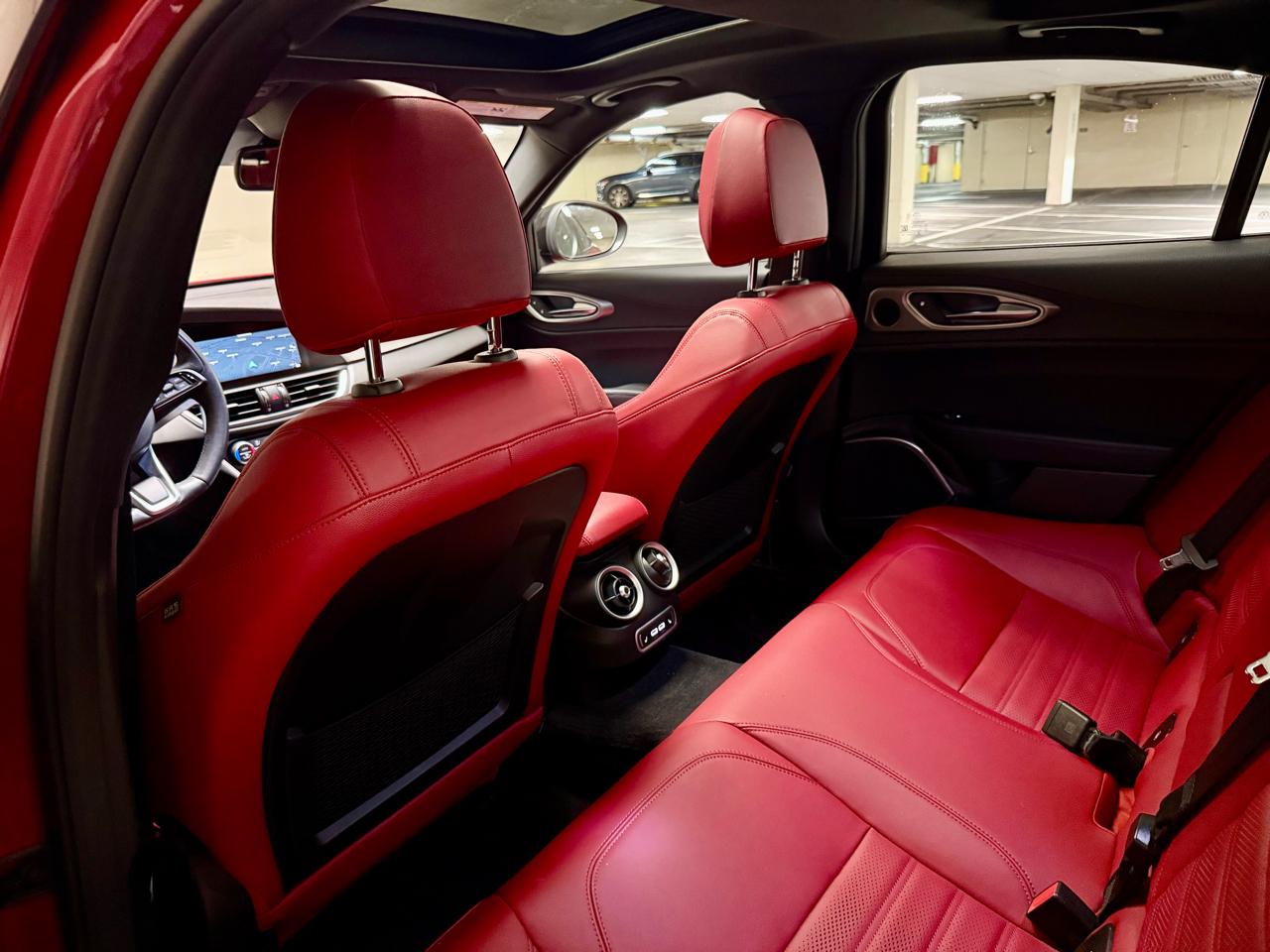 Alfa Romeo Giulia Veloce RWD 2023