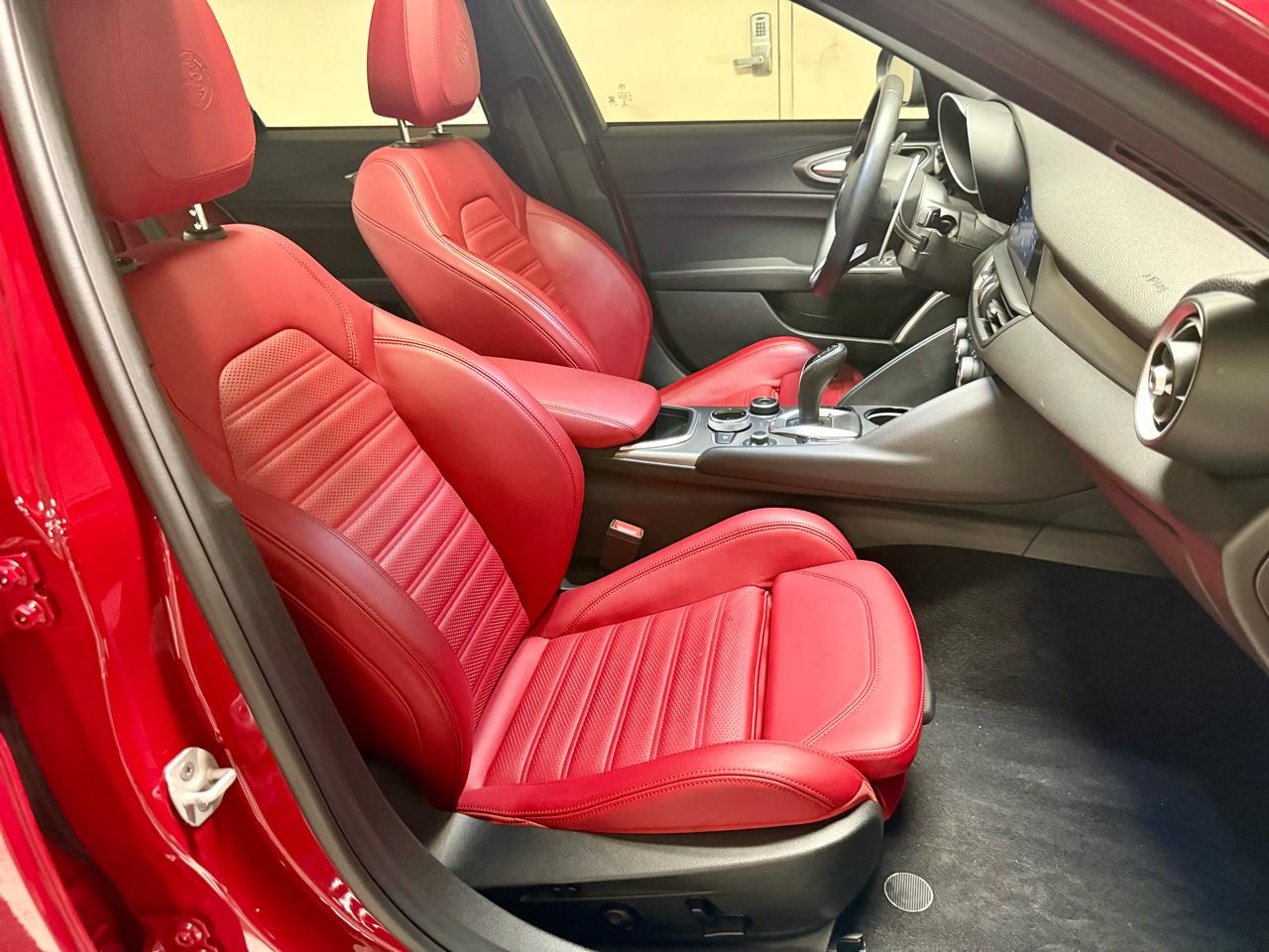 Alfa Romeo Giulia Veloce RWD 2023