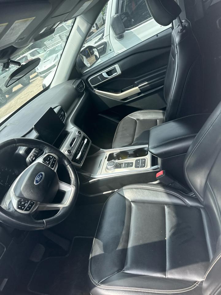Ford Explorer XLT RWD 2021