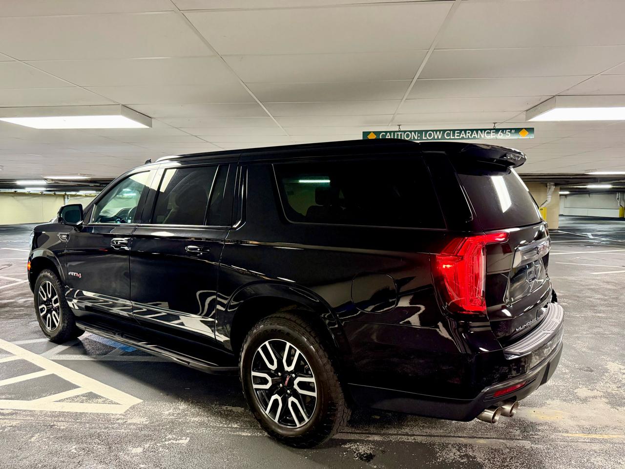 GMC Yukon XL 4WD 4dr AT4 2023