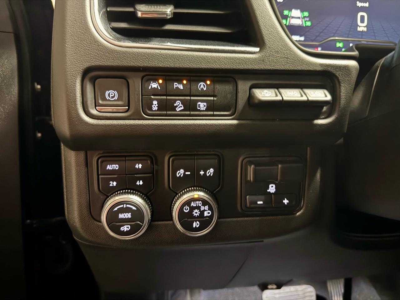 GMC Yukon XL 4WD 4dr AT4 2023