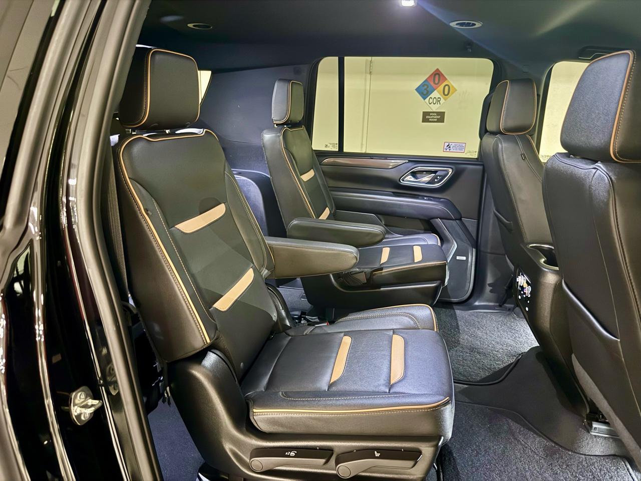 GMC Yukon XL 4WD 4dr AT4 2023