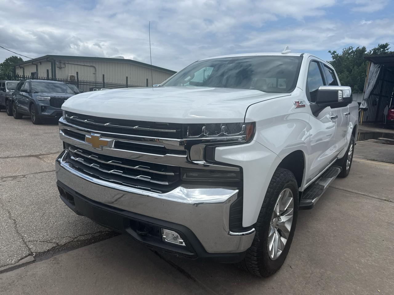 Chevrolet Silverado 1500 4WD Crew Cab 147" LTZ 2020