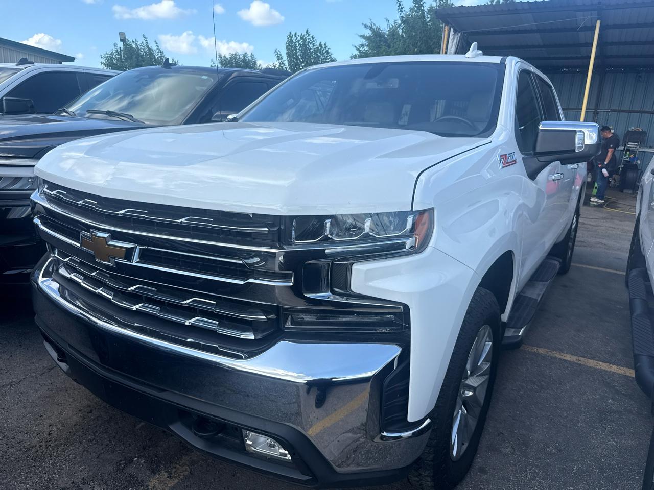 Chevrolet Silverado 1500 4WD Crew Cab 147" LTZ 2020