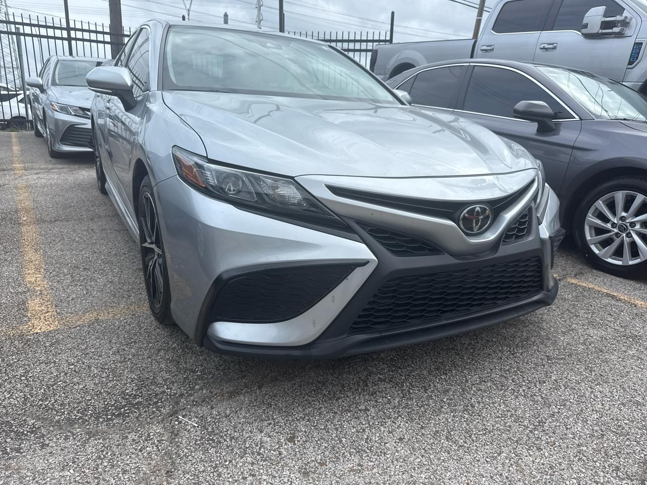 Toyota Camry SE Auto (Natl) 2024
