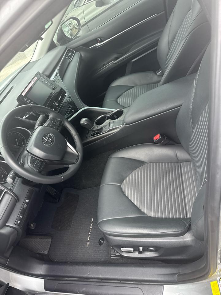 Toyota Camry SE Auto (Natl) 2024
