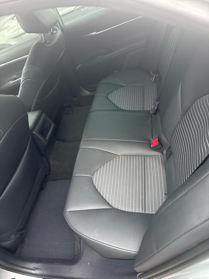 Toyota Camry SE Auto (Natl) 2024