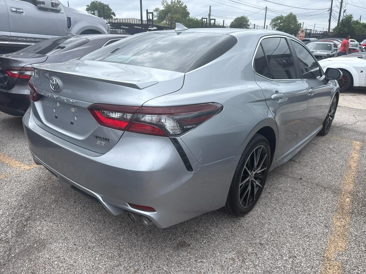 Toyota Camry SE Auto (Natl) 2024