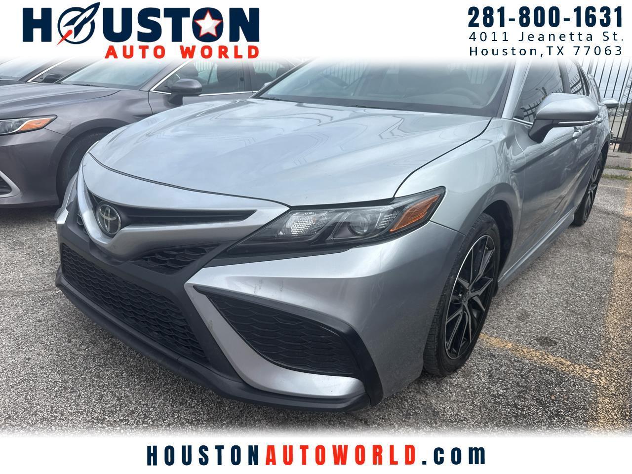 Toyota Camry SE Auto (Natl) 2024