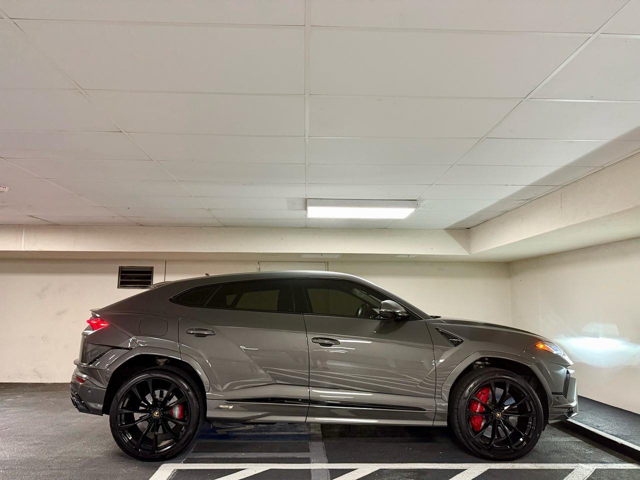 Lamborghini Urus S AWD 2024