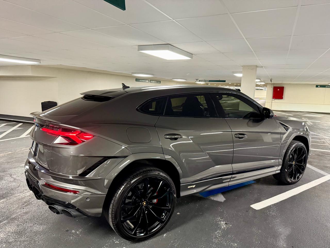 Lamborghini Urus S AWD 2024