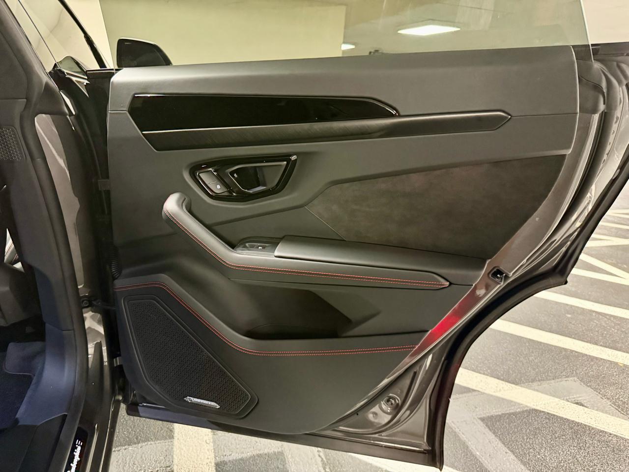 Lamborghini Urus S AWD 2024