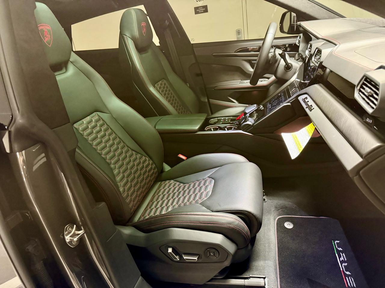 Lamborghini Urus S AWD 2024