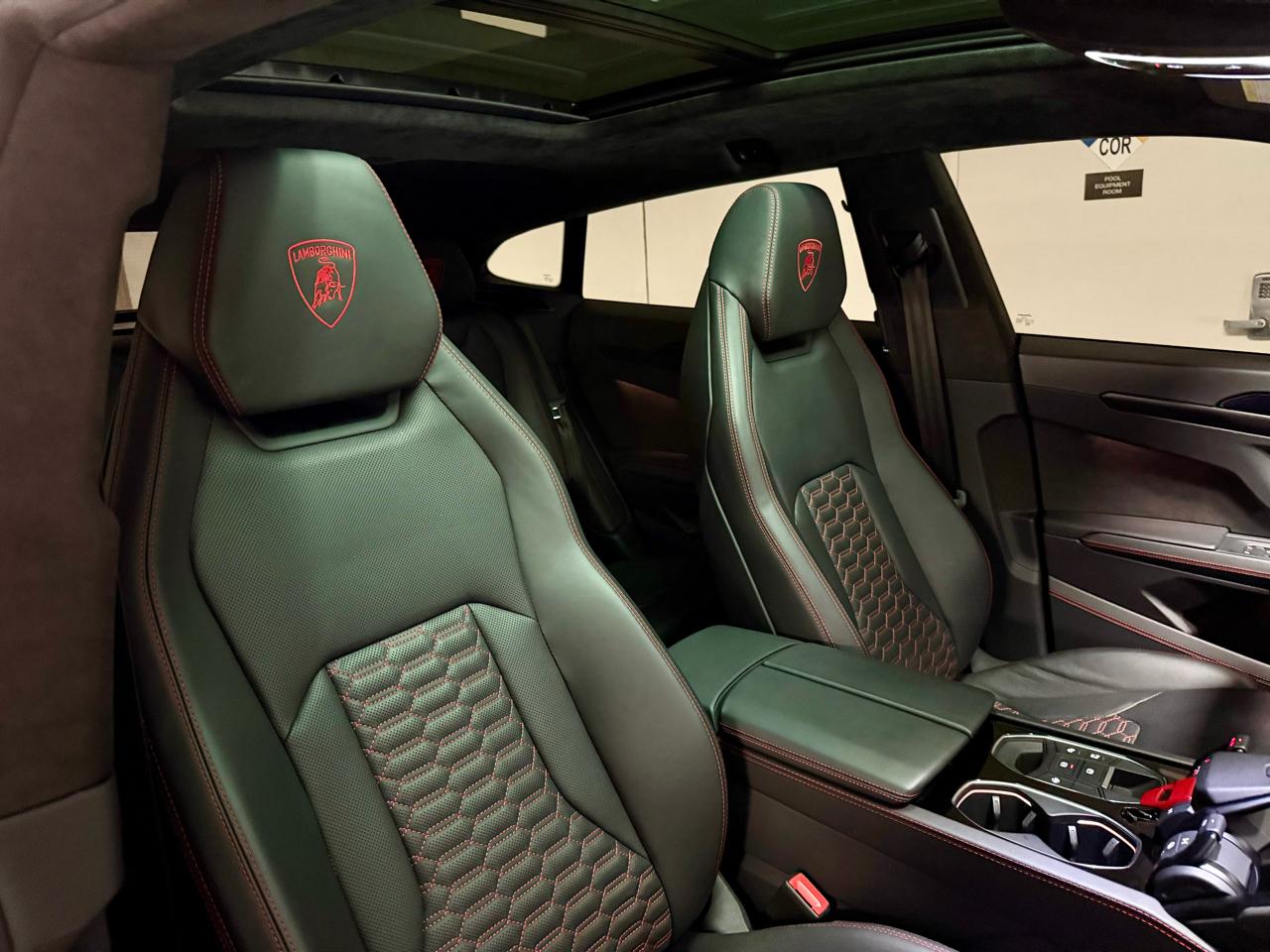 Lamborghini Urus S AWD 2024