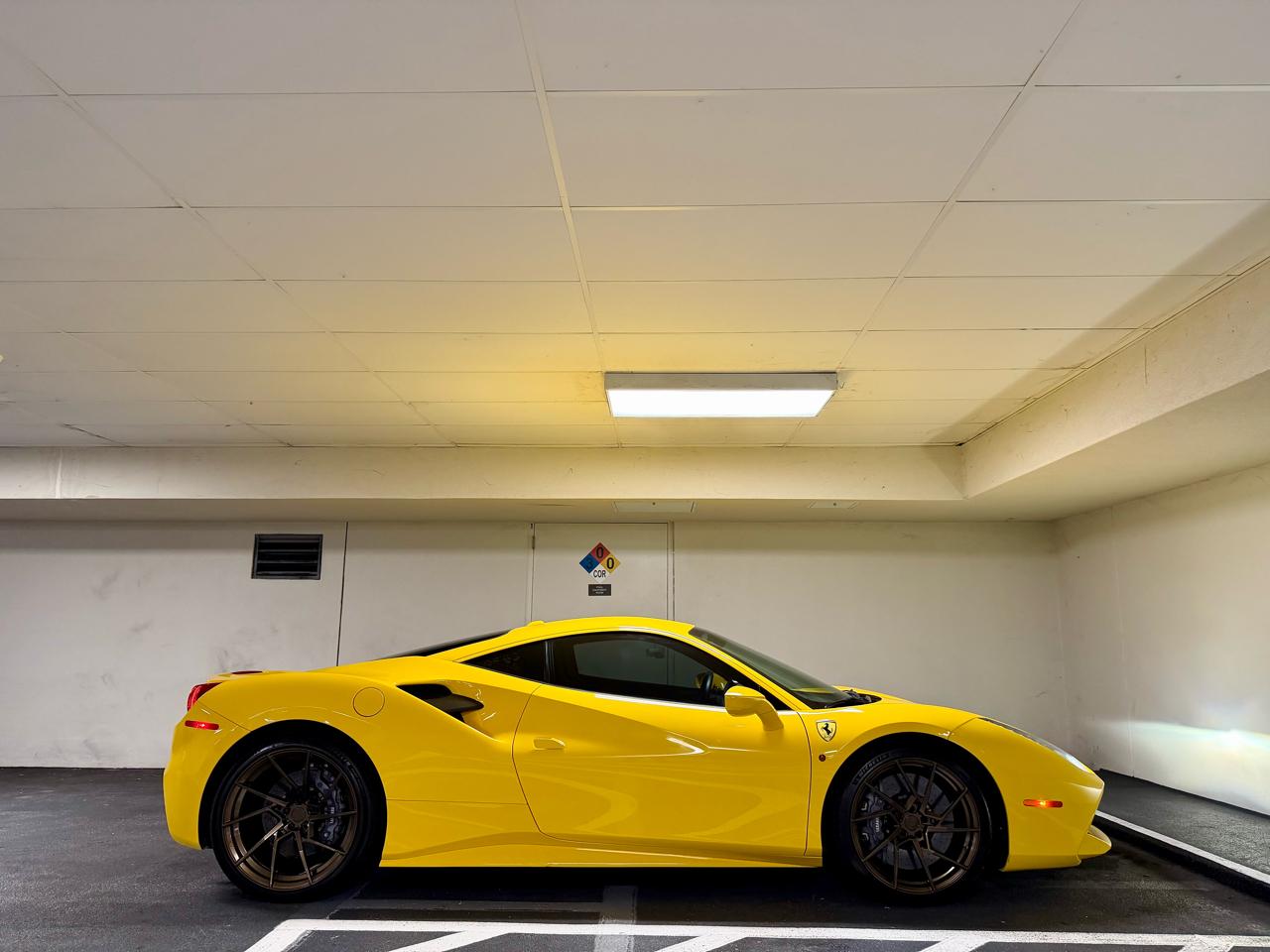 Ferrari 488 GTB 2dr Cpe 2016