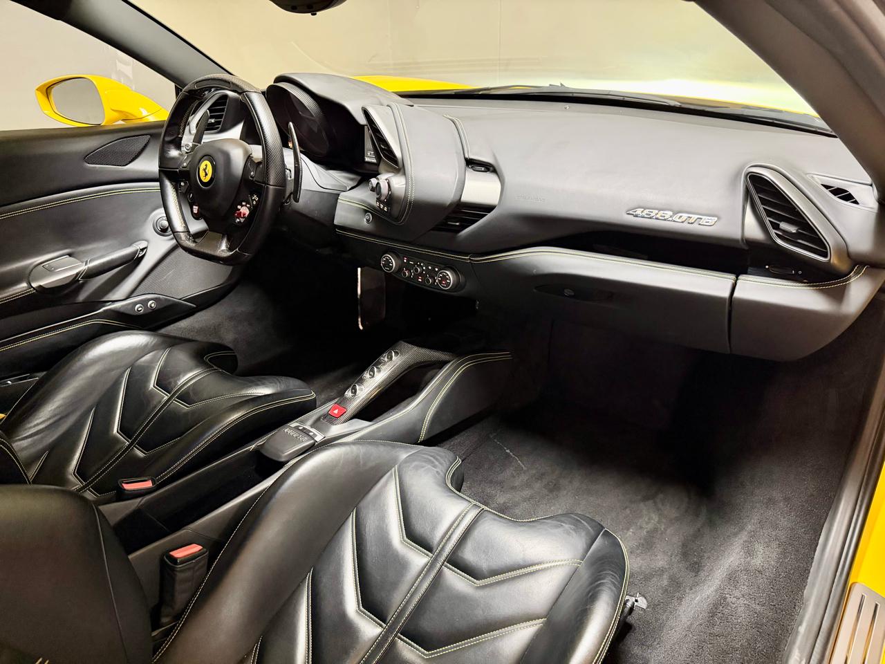 Ferrari 488 GTB 2dr Cpe 2016