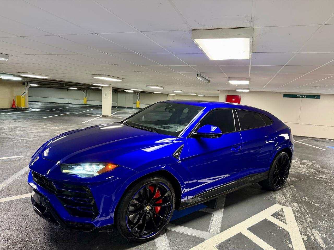 Lamborghini Urus AWD 2019