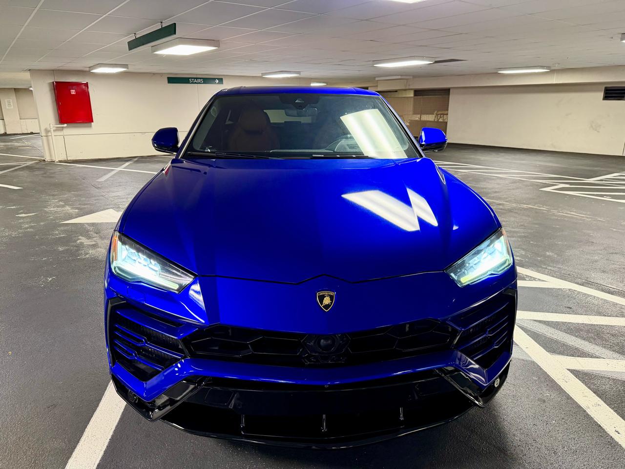 Lamborghini Urus AWD 2019